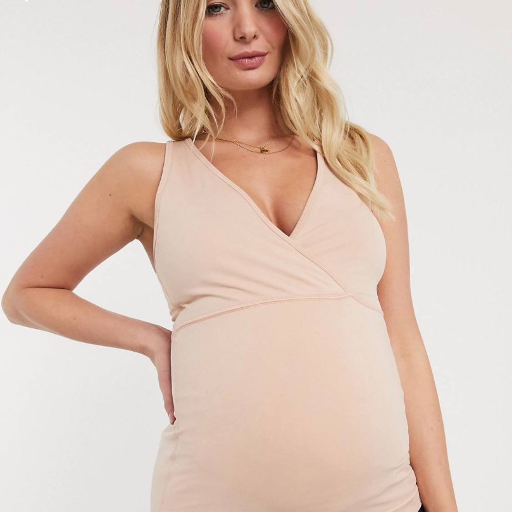 Mamalicious nursing top. Salmon pink